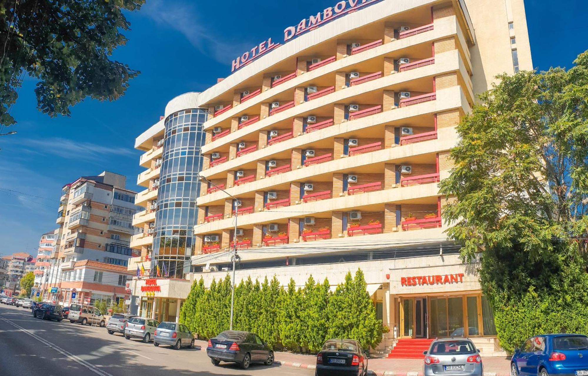 Hotel Dambovita Targoviste Exterior foto