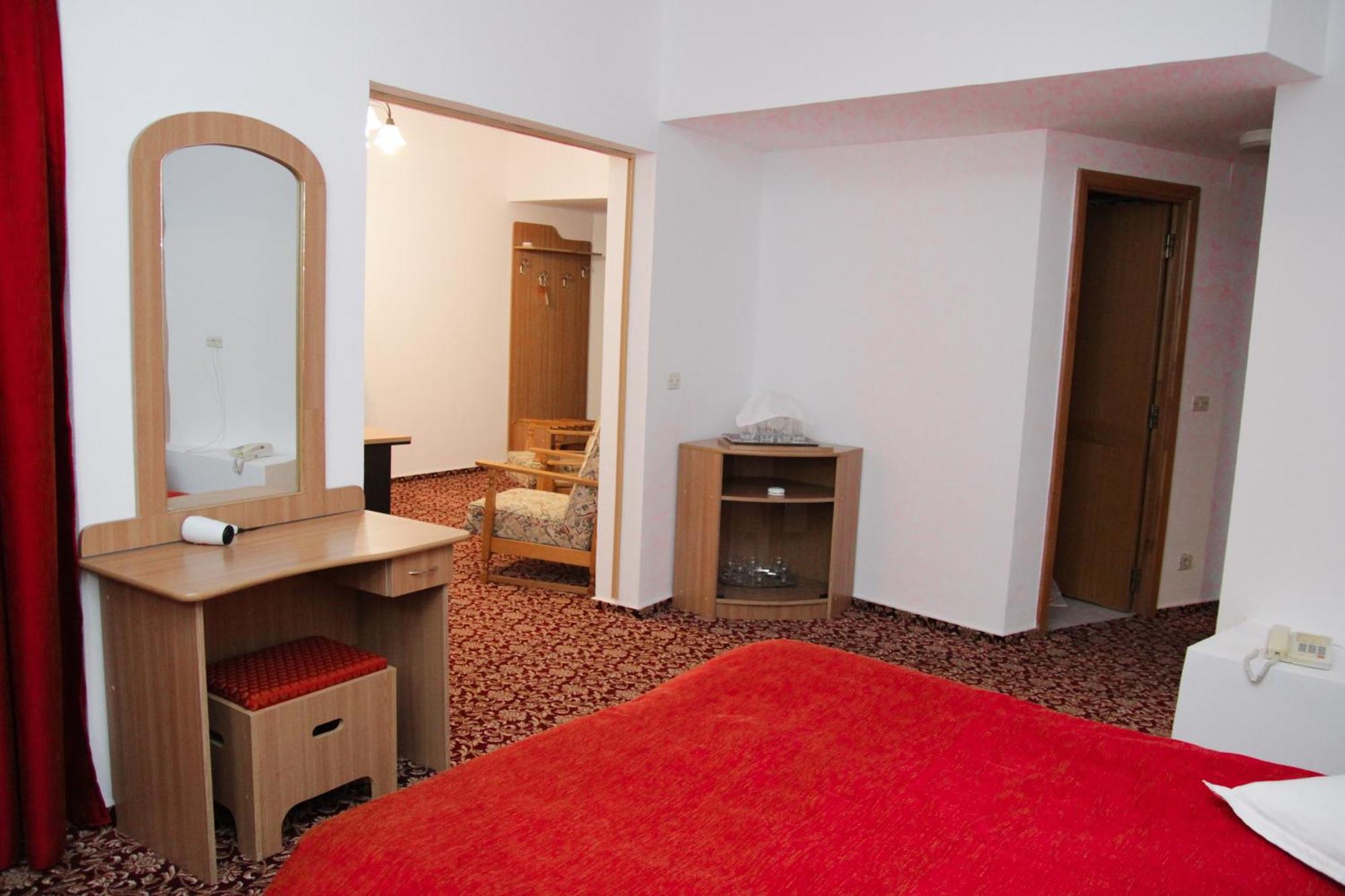 Hotel Dambovita Targoviste Cameră foto